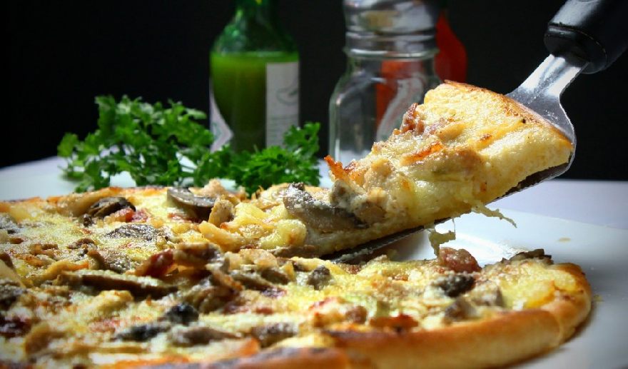Pizzeria Adriano in Willich mit leckere und frische knusprige Pizza und viele italienische Gerichte.